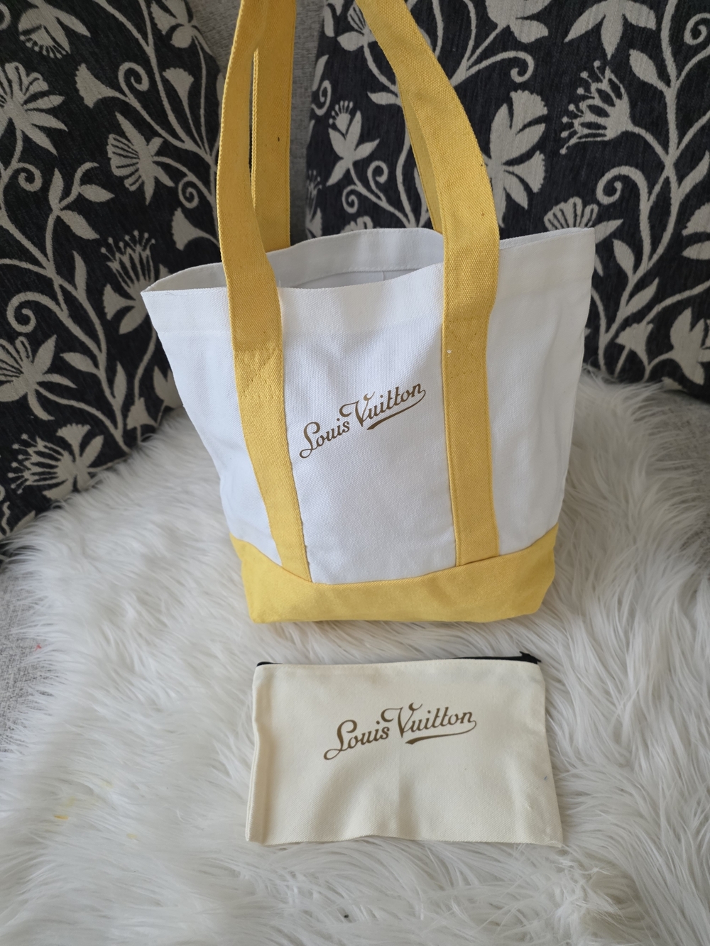 White and Yellow Canvas Tote with Pouch - Picture 8 of 8